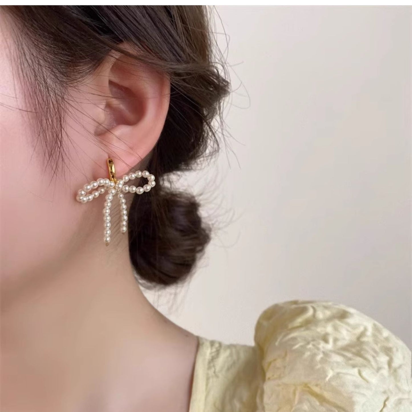 Handwoven Pearl Bow Earrings For Women Light Luxury Style